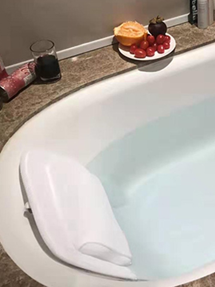 浴缸里的睡床！浴缸防摔防滑垫