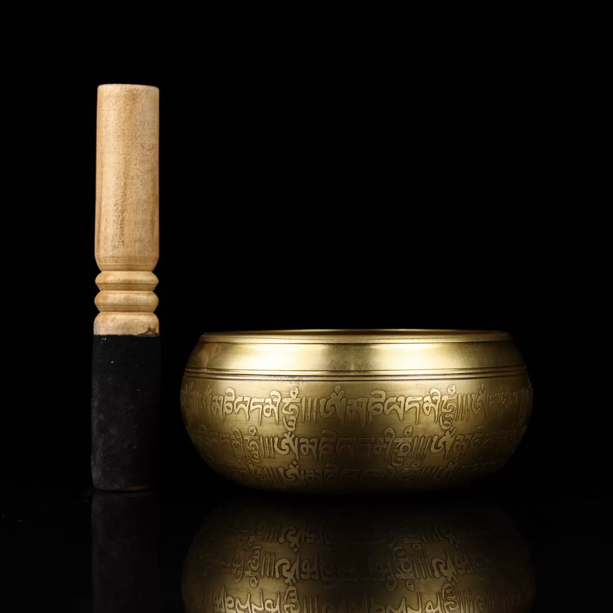 古玩古董铜器老货纯铜浮雕经文佛音碗佛音钵藏族民俗老物件收藏