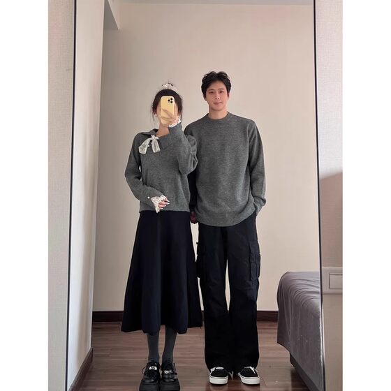 
Niche design couple sweaters autumn and winter French casual lace splicing sweaters versatile tops for men and women
