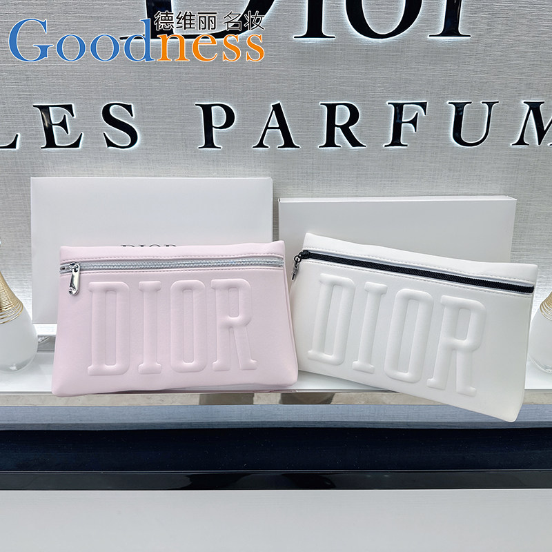 Домашняя стойка Dior Dior — розовая супермягкая прямоугольная косметичка из искусственной кожи