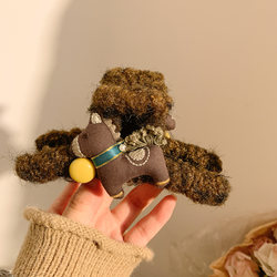 Korean-Style Cute Wool Felt Pony Plush Claw Clip for Women, Large Shark Clip for the Back of the Head, Hairpin, Updo Hair Accessory