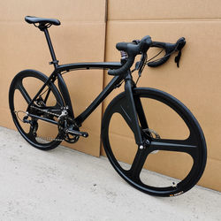 Road Bike with Disc Brakes, 22-Speed/20-Speed, Drop-Bar Road Bike, Aluminum Alloy, Dual Disc Brakes