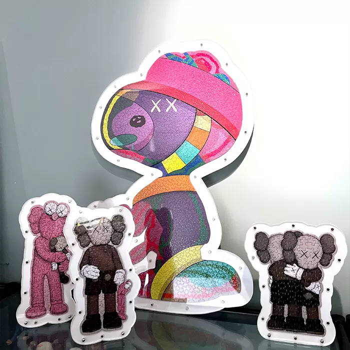 NGV x outlet Kaws puzzle