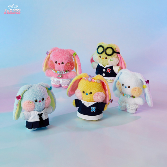 Newjeans bunini コスチューム まとめ売り LINE FRIENDS NewJeans バニーニ ぬいぐるみコスチューム