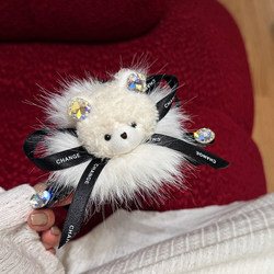 【Trendy Hot Item】Fluffy Plush Bear Hair Clip with Glitter Diamonds, Girly Autumn/Winter Shark Clip, Unique Design