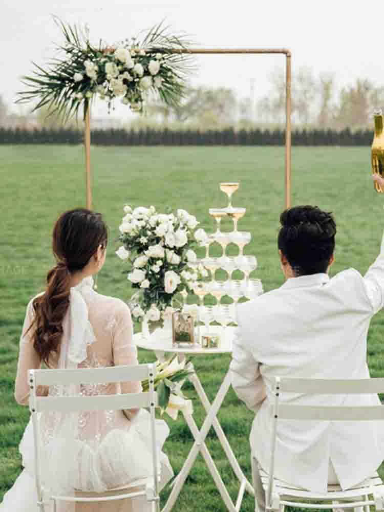 外景旅拍婚纱摄影道具白色折叠铁桌椅