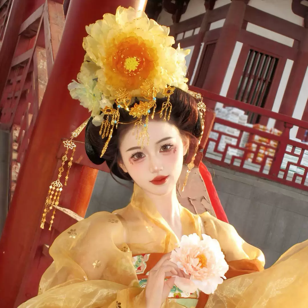 中国美術　唐偏髪拱手女佣　送料込み 中国美術 唐偏髪拱手女佣 送料込み 美術品・アンティーク