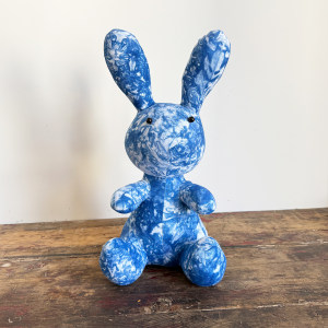 
Wholesale Yunnan Dali handmade ethnic blue dye tie-dye fabric dolls animal pendants rabbit ornaments souvenirs