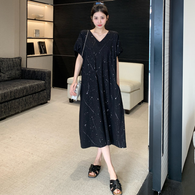 High-end loose V-neck small black skirt summer new fat mm large size women's clothing