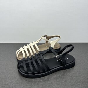 
Get rid of the cabinet and cut off the code to deal with Baotou sandals for women 2025 new temperament versatile pointed one-strip fashion pig cage sandals