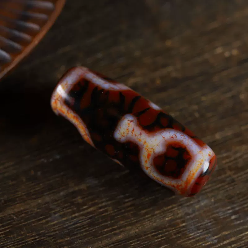 西蔵老礦紅朱砂宝瓶型虎牙天珠 小健西藏天珠文化阁 西蔵老礦紅朱砂宝瓶