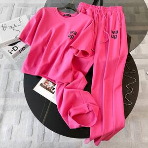 
Square dance clothing casual sports suit for women summer fashionable age-reducing rose red short-sleeved wide-leg pants two-piece suit