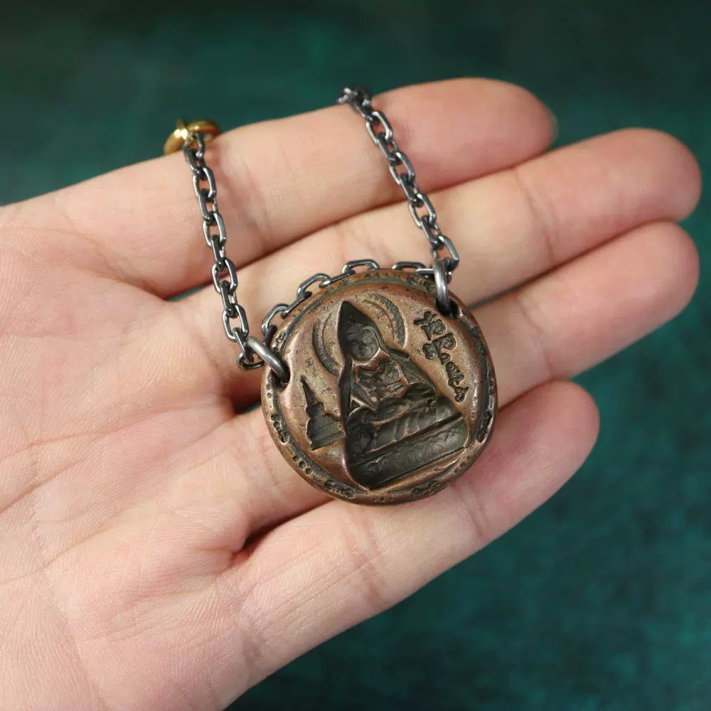 西蔵友人送 貴重 銅包牙 吊墜 根付 裝身具 佩戴物 精品 西藏旅游紀念品掛墜包包掛件六字真言轉經筒可轉動轉經輪個性吊墜| 協貿