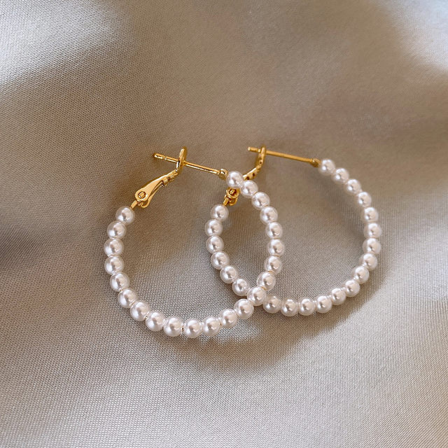 Gold Pearl Hoop Earrings Women's Autumn and Winter Earrings Temperament Earrings 2025 New Hot Style High-end Light Luxury Earrings