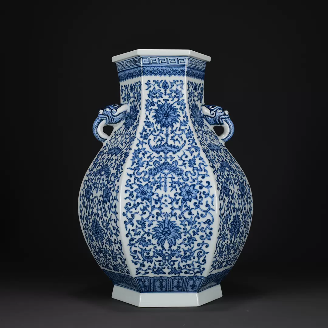 清乾隆青花缠枝福寿纹双耳六方尊古玩瓷器老货回流