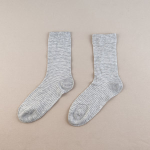
Bamboo charcoal fiber deodorant men's simple classic gray striped boneless stitching versatile breathable sweat-absorbent mid-high socks