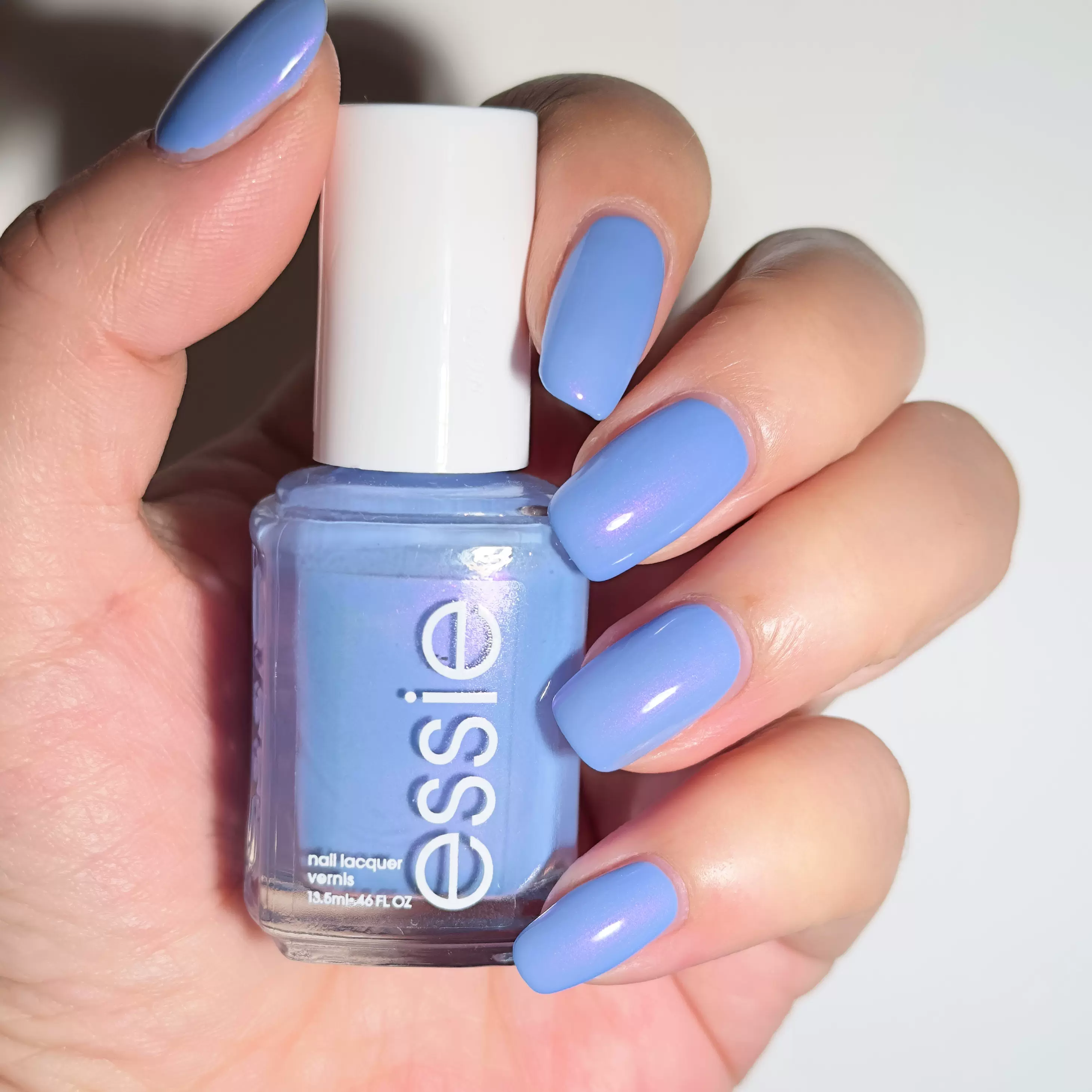 美国essie指甲油婴儿蓝766偏光天空蓝色you do blue珠光浅蓝免烤