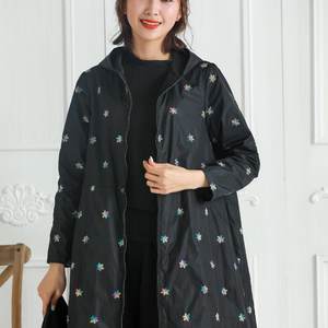 
[YUN] Yun 2024 winter women's clothing welfare embroidered hooded temperament lady mid-length slim windbreaker jacket