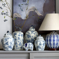 Blue and white porcelain classical blue and white ceramic vase general jar storage jar fresh flowers dried vase living room decoration exquisite ornaments