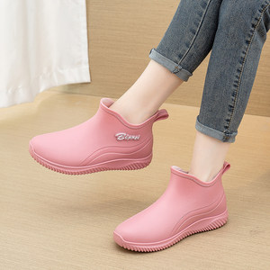 
Fashionable rain shoes for women outdoor wear waterproof shoes anti-slip large size soft sole lightweight kitchen car wash rubber shoes plus velvet