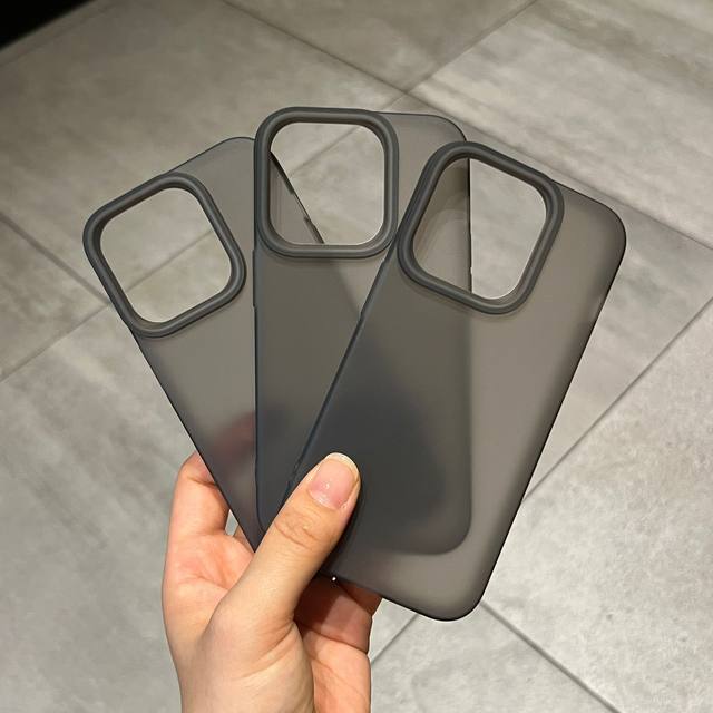 Non-yellowing ultra-thin bare metal semi-transparent frosted silicone ...