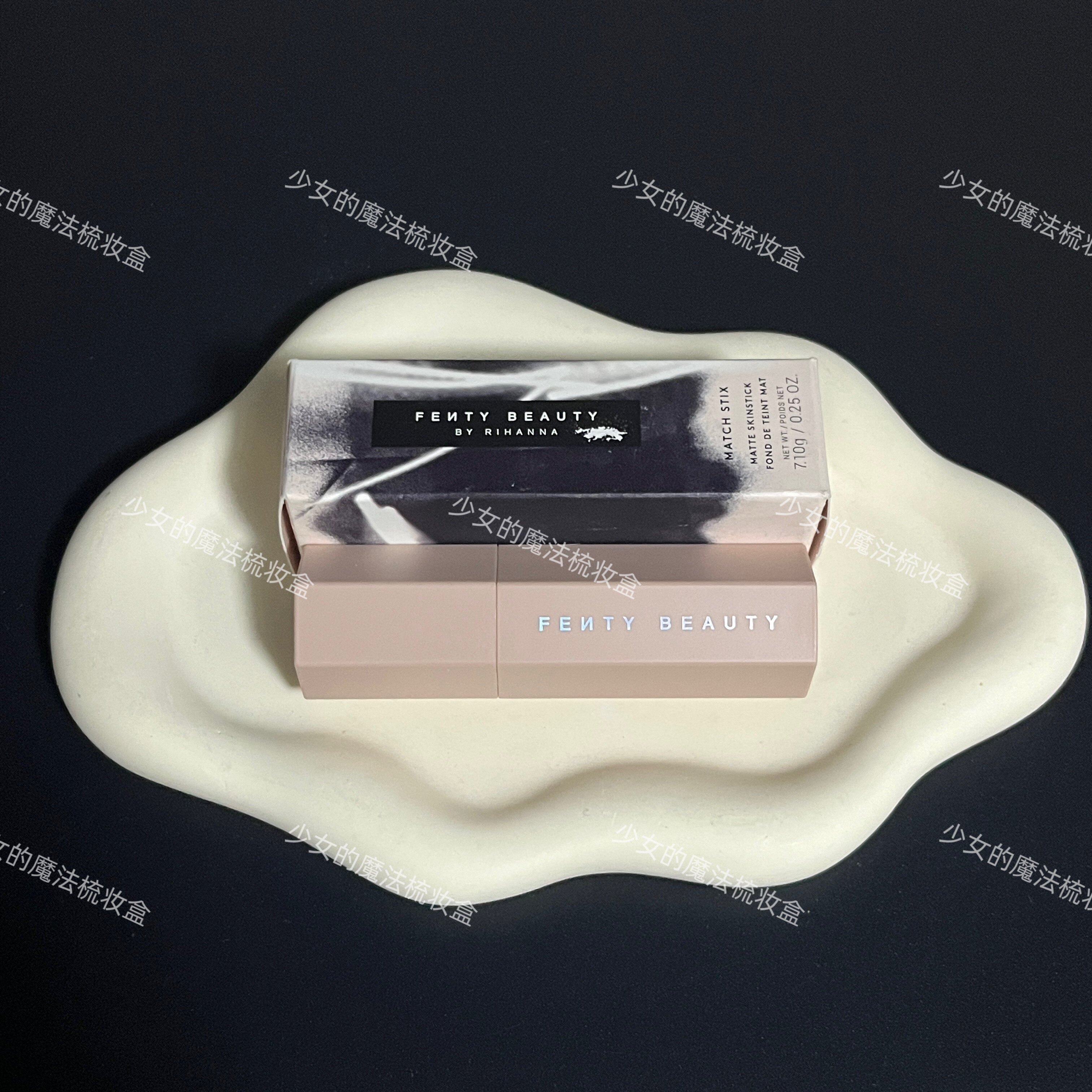 Готовый сток Контурный стик Fenty Beauty янтарный — amber01 старая версия партия 19, 21 с верхней крышкой