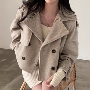 South Korea Chic autumn and winter retro temperament suits double -breasted loose versatile long -sleeved short hair woolen outer
