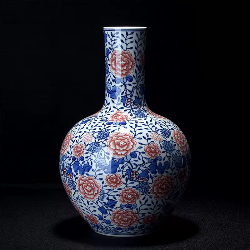 中国古美術・明宣德款青花缠枝花卉八方蒜头瓶・青花磁・純手描き・陶芸・花瓶・文房 中国古美術・明宣德款青花缠枝花卉八方蒜头瓶・青花磁・純