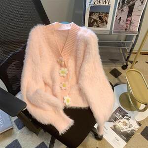 Three-dimensional flowers, gentle and milky 2024 soft glutinous sweater for women in autumn and winter design imitation mink vintage knitted cardigan jacket