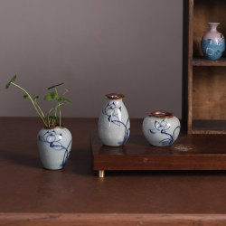 Jingdezhen Hand-Painted Underglaze Blue and White Porcelain Small Vase, Vintage Ceramic Clay Water Jar, Entrance Hall Tea Table Ornament