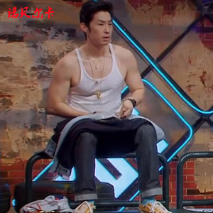 This is hip -hop Wu Jianhao's same vest male pure cotton white round neck sports, fitness, breathable sweat absorption bottoming shirt
