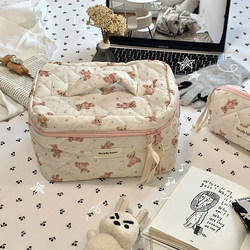 Portable Cosmetic Bag for Women, Cute Bear Design, Large Capacity Travel Toiletry Bag, Cosmetic Storage Bag, High Aesthetic Value