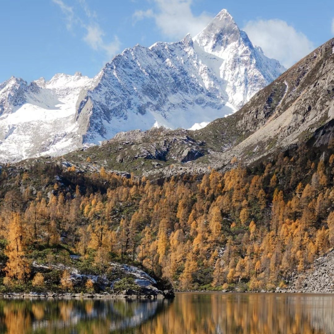 配备制氧机私家小团成都到稻城亚丁四姑娘山6天5晚川西包车跟团游