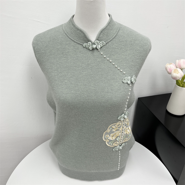 Middle-aged mother's new style knitted velvet bottoming sweater middle-aged and elderly women's all-in-one velvet winter thick top