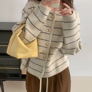 
Spring and Autumn Women's Knitted Jacket Women's Cardigan Sweater New 2025 Hot Spring and Autumn Round Neck Striped High-end Top