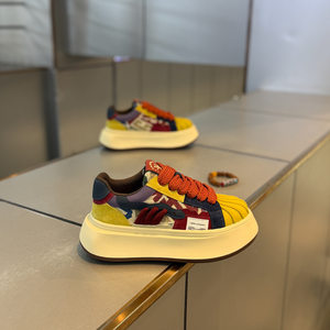 
The design is popular and versatile, casual and trendy shoes, low-cut shoes, thick soles, color matching, internet celebrity, same style men's shoes, handsome and light luxury