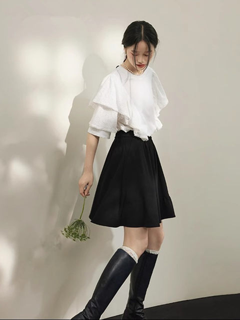 Wide color black wide-leg a-line skirt pants high-waist casual pants for women 2025 summer new small lace shorts
