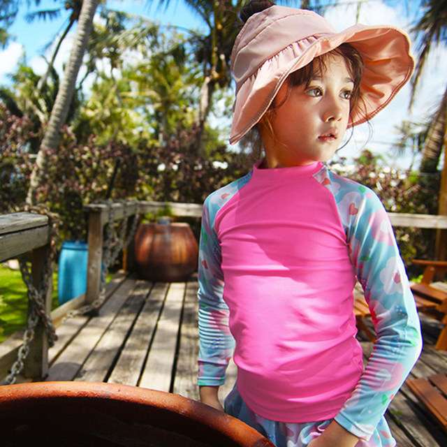 Children's swimsuits, girls, split skirts, little princess, cute triangle swimsuits, Korean girl, student, hot spring bathing