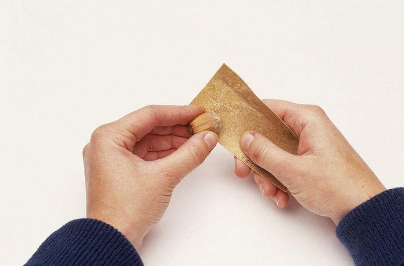 挑选营养榛子，果肉颗颗饱满(图17)