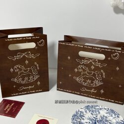 Original French-Style Pony Gift Bag Tote Bag 2026 Vintage Paper Bag ins High-Quality Thickened Wedding Favor Bag