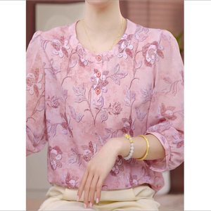 
Floral three-quarter sleeve shirt for women, summer wear, round neck, fashionable, age-reducing, slimming shirt, loose belly-covering thin top