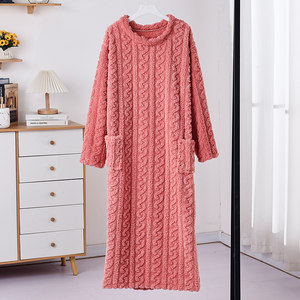 Nightgown, autumn and winter nightgown, long coral velvet thickened women's nightgown, warm bathrobe, long sleeves, absorbent bath skirt, loose