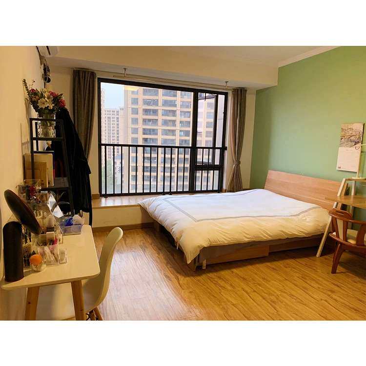 8,硬装没毛病,所以倒腾的较多的都是摆设和装饰.