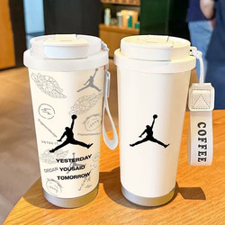 Trendy Basketball Thermos Cup for Students, Portable Stainless Steel Large-Capacity Straw Water Bottle, New Model for Men and Women, High Aesthetic Value