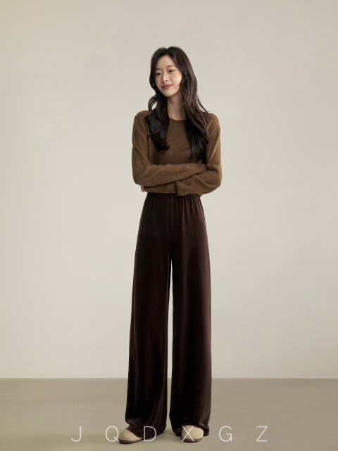 Rise small coffee color wide -leg velvet pants female spring and autumn, thin pear -shaped figure pants high -waist straight pants