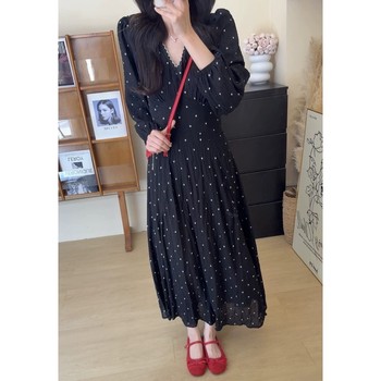 
Fat mm elegant V-neck polka dot waist dress for women in autumn new pear-shaped body huge slim little black skirt