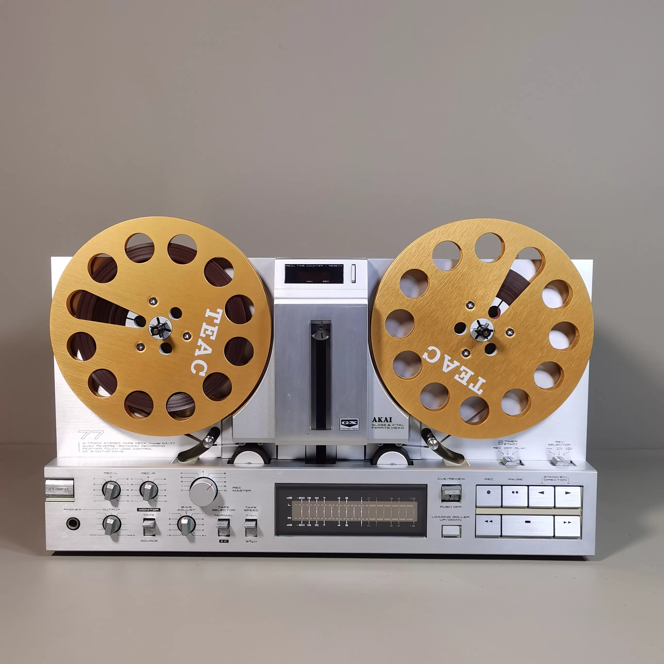Akai 磁带卷盘式磁带录音机