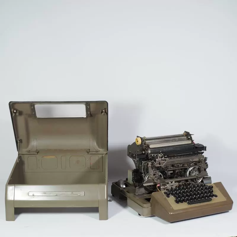 文机　古材家具 A德国古董老式机械打字机，Continental科技复古的魅力？-打字机