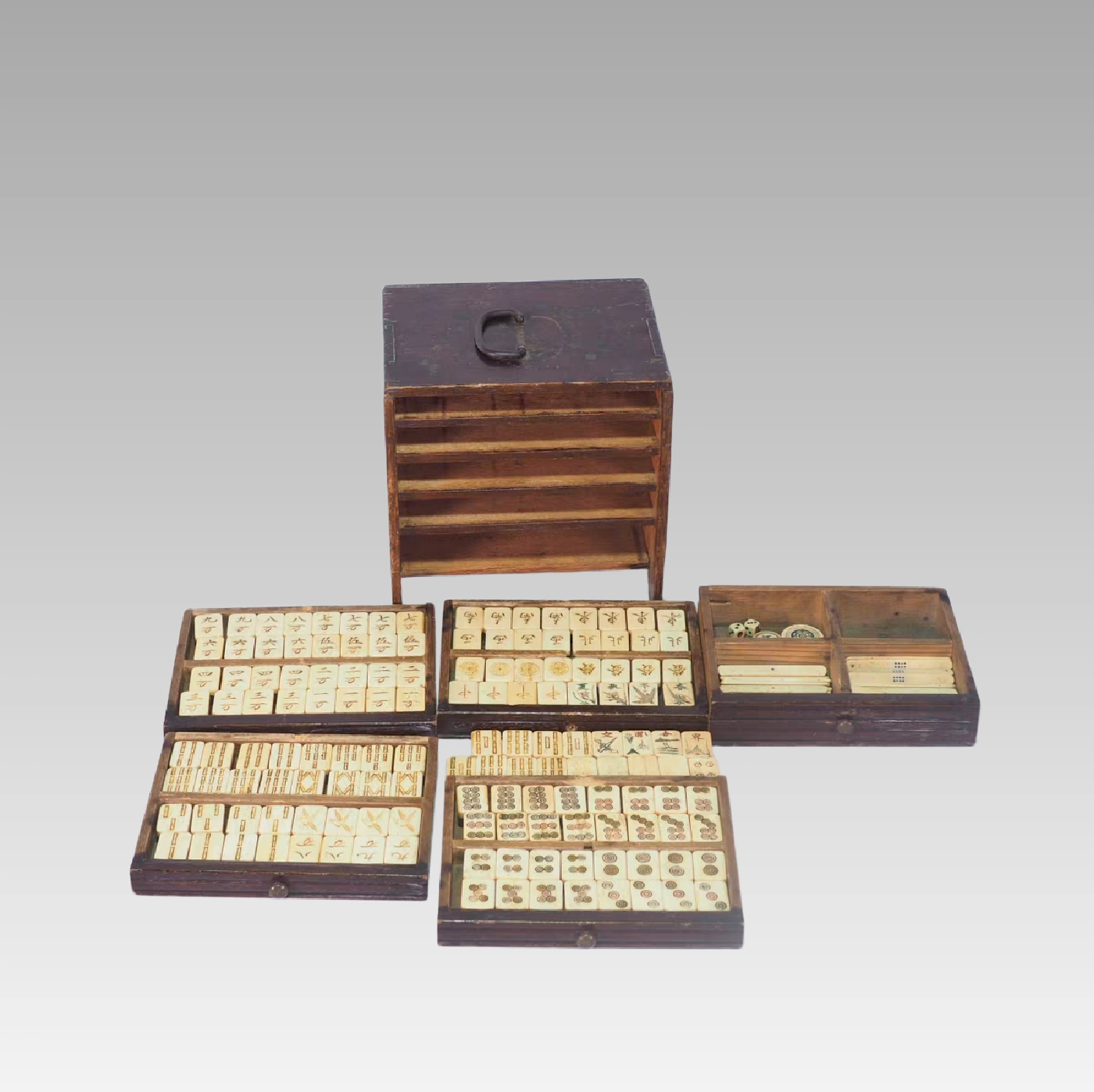 麻雀牌 骨と竹 骨董品 木箱入り 上海古鎮 麻雀牌 骨と竹 骨董品 木