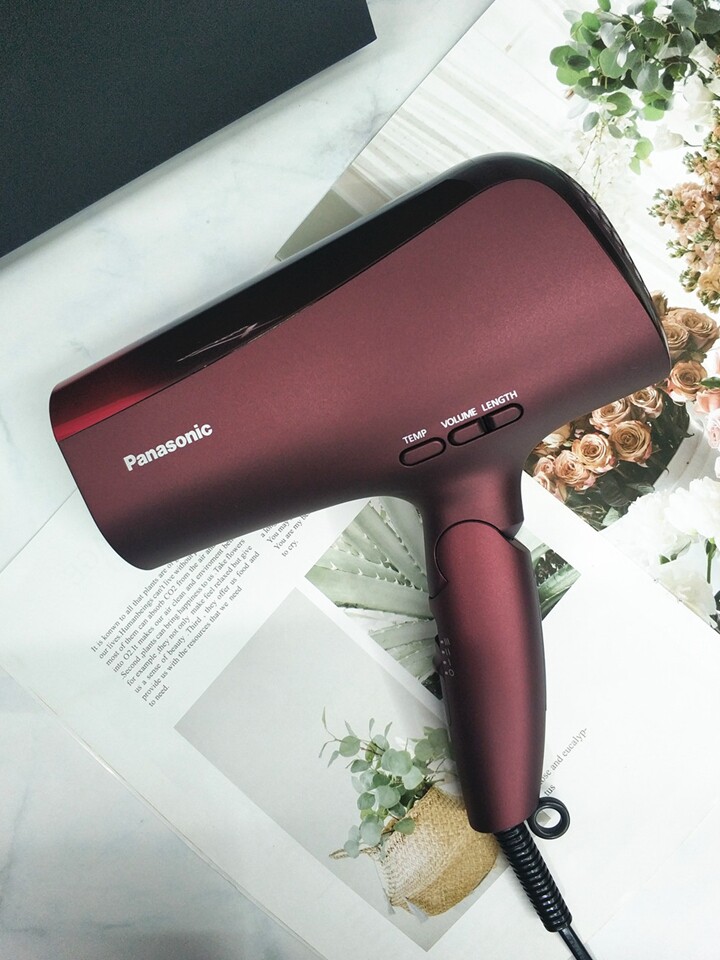 松下xd20黑科技纳米水离子吹风机